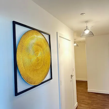 Amazing 2 Bed Flat With City Views Barking  Exterior photo