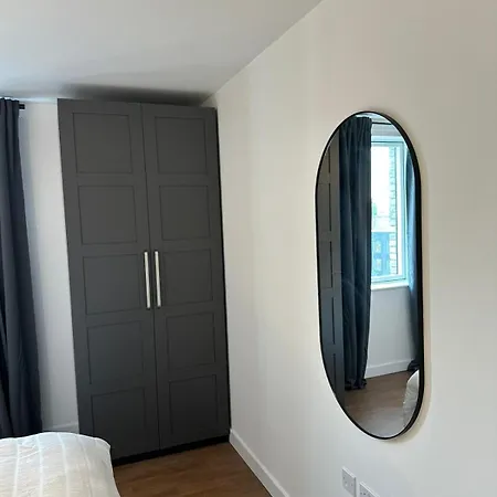 Amazing 2 Bed Flat With City Views Barking  Exterior photo